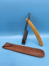 Dubl Duck Satin Body w/leather case Straight Razor