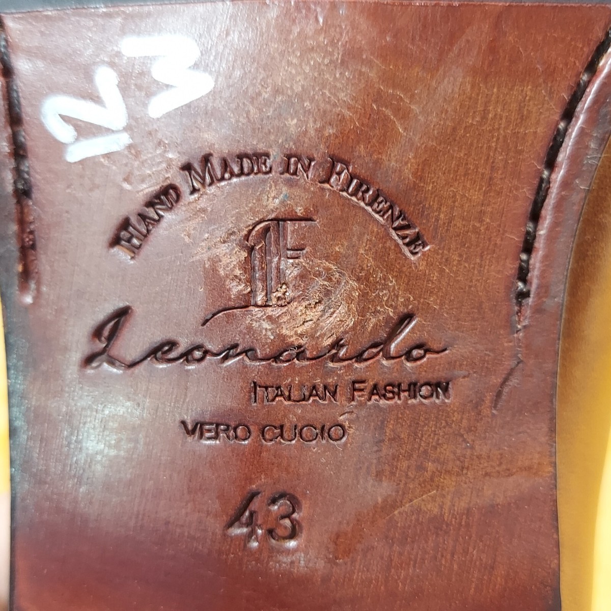 Hand Made In Firenze Leonardo Italian Fashion Vero Cucio  display picture 3