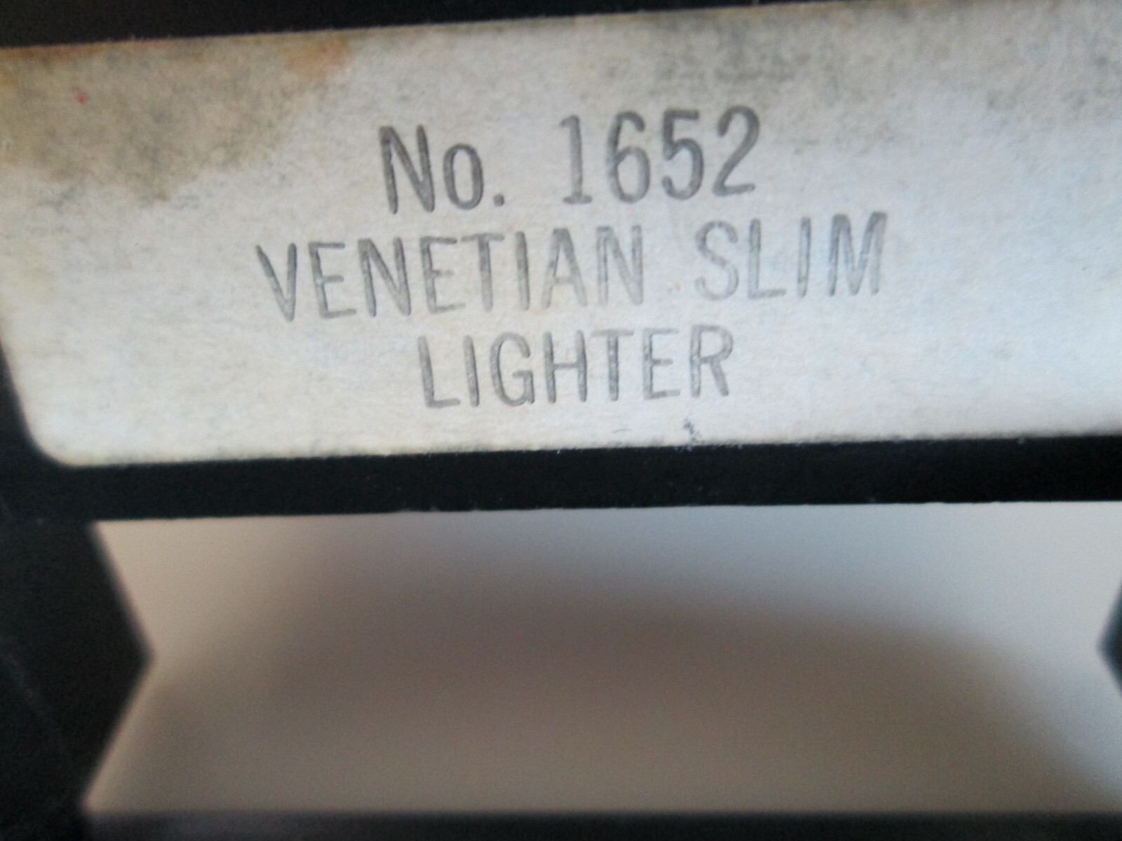 ZIPPO VENETIAN SLIM NO. 1652 LIGHTER ENGRAVED