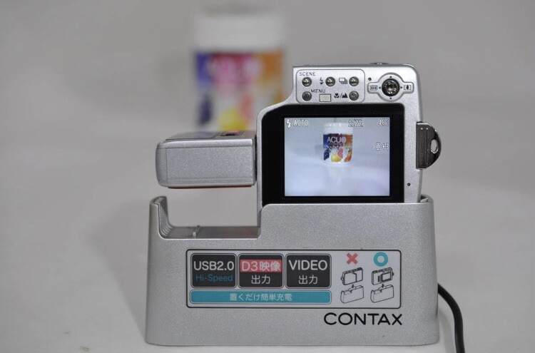 Contax U4R Kyocera Carl Zeiss Tessar T* Lens Japan No Contax U4R Kyocera Carl Zeiss Tessar T* Lens Japan No