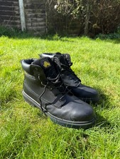 Comfortable Safety Boots in Great Condition, Perfect for Warehouse, Construction