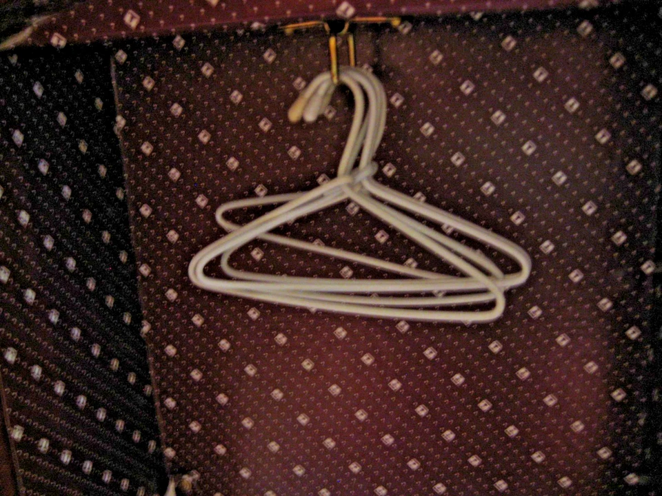 FUNDA DE ALMACENAMIENTO DE VIAJE, BORGOÑA, FUNCIONA PARA MUÑECA SAMANTHA AMERICAN GIRL 18" Foto 2 de 4