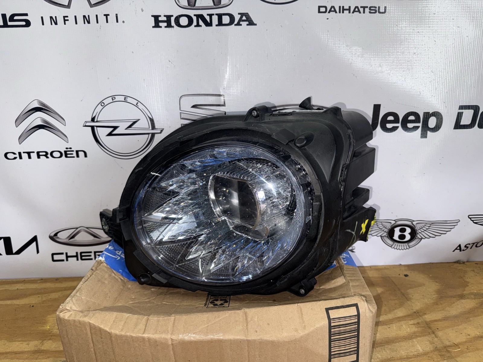 2020 2021 2022 Bentley Flying Spur Bentayga LED Headlight Left  Driver Side OEM