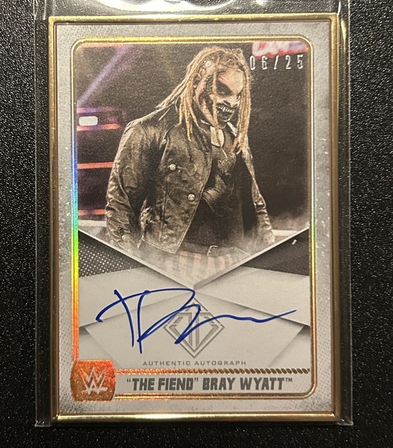 2020 Bray Wyatt The Fiend WWE Topps Transcendent Auto /25