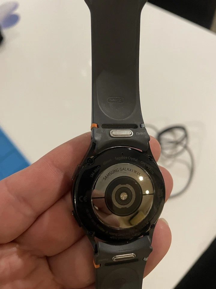 Samsung Galaxy Watch FE, photo 2 sur 4