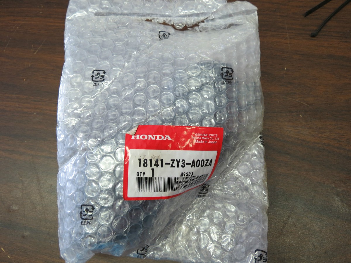 HONDA *TGRAY* GUIDE, R. OEM #18141-ZY3-A00ZA | eBay