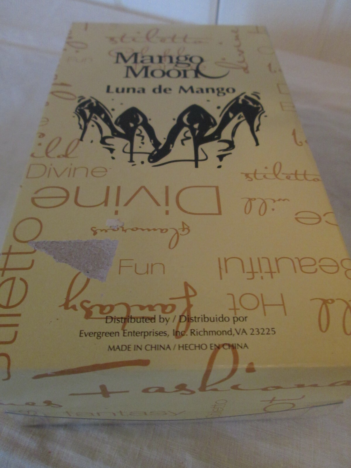 NEW Mango Moon Wine Bottle Stopper Red High Heeled Shoe Luna de Mango