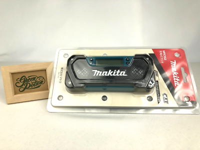 Makita Rechargeable Radio Cordless Mobile MR052 (Battery & charger