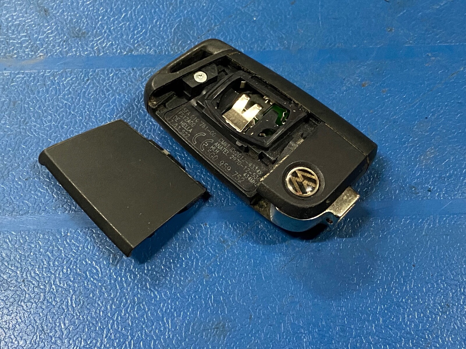 Picture 2 of 4