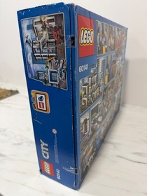 NIB LEGO CITY 60141 Police Station - New Sealed Retired 2017