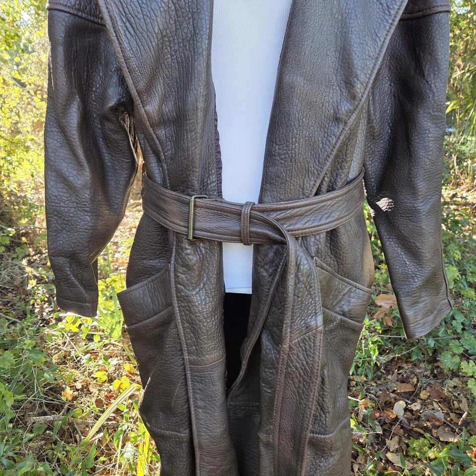 Gabardina años 80 con cinturón de cuero marrón de colección para mujer talla 8 grunge larga Foto 4 de 4