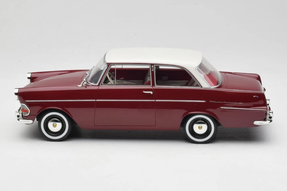 BOS415 Opel Rekord P2 Dark Red & White BoS Models 1:18 - Image 3 of 4
