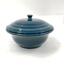 Vintage Fiesta “Juniper” 70-Ounce Covered Casserole Dish