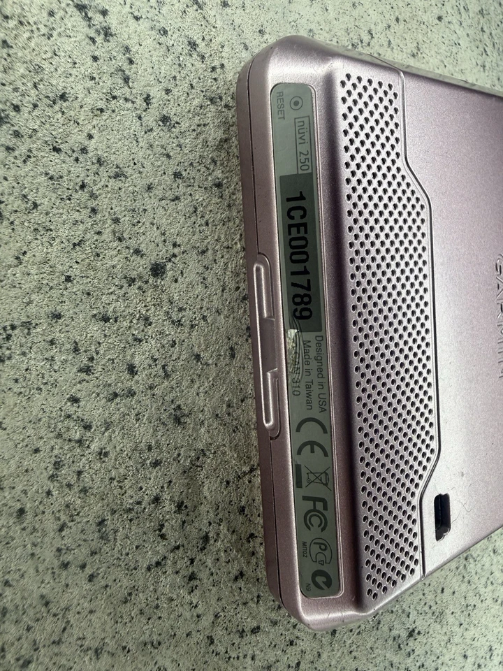 Garmin nüvi 250 GPS Navigator Rose Pink w/ Mount & Car Charger – Bundle - Image 3 of 4