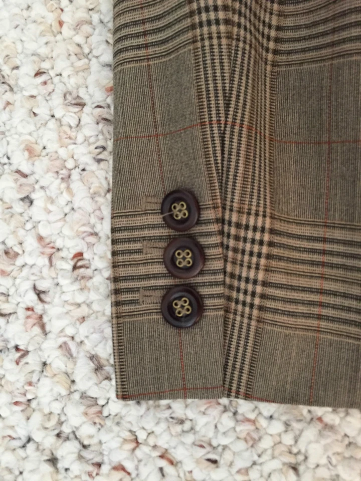 CHAQUETA BLAZER FEMENINA MOSCHINO CHEAPANDCHIC CUADROS AUTÉNTICA TRABAJO ELEGANTE 6 USADA EN EXCELENTE ESTADO Foto 4 de 4