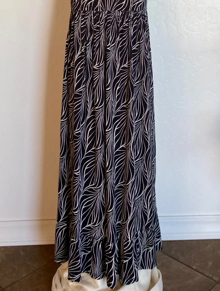 CRAZY 8, VESTIDO NIÑA, ESTAMPADO HOJAS BLANCO Y NEGRO, TALLA M (7-8) Foto 4 de 4