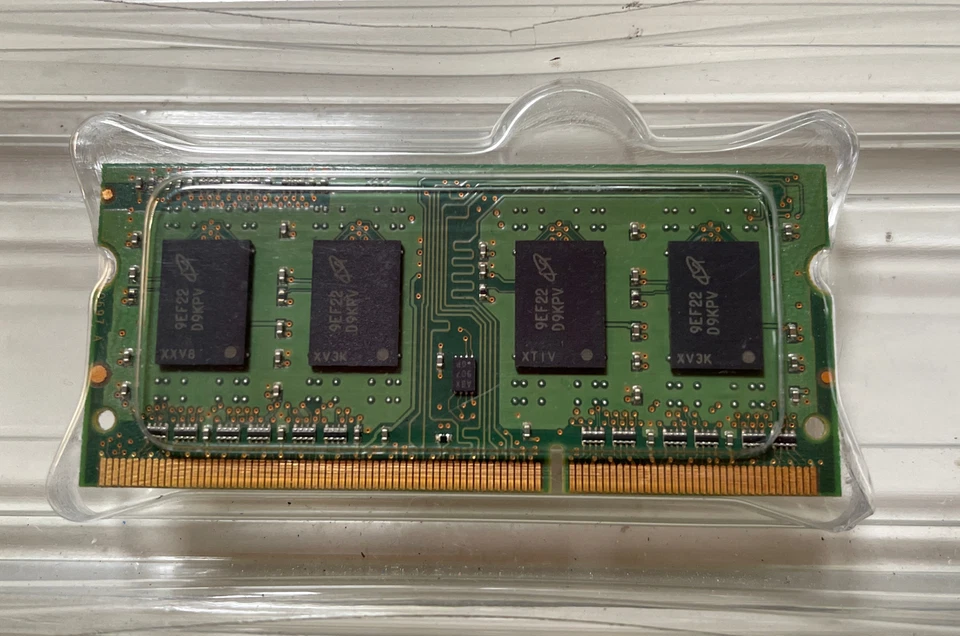 Micron MT8JSF12864HZ-1G1D (PC3-12800, DDR3 RAM) 1GB RAM (UNTESTED) - Image 4 of 4