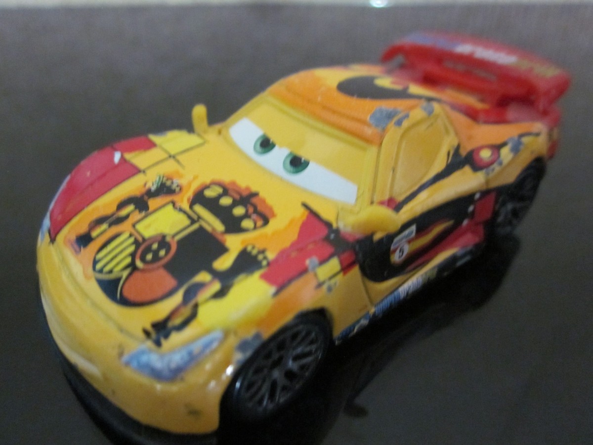 2019 Disney Pixar Cars 2 Die-Cast WGP GPM Miguel Camino FLM2 Racer