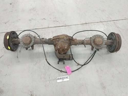 Jeep Liberty KJ Rear Axle Differential Carrier 4x4 Automatic 3.7L V6 6 Cyl 02-07