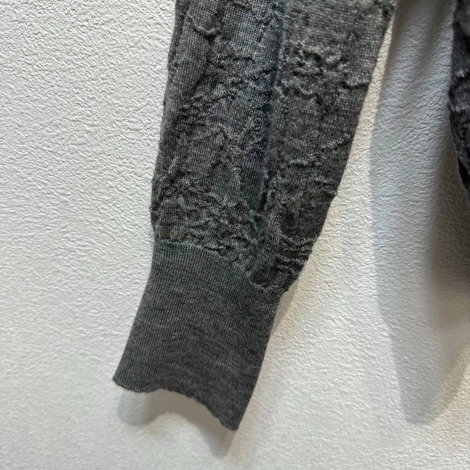 LOUIS VUITTON Cárdigan de lana con cuello en V estampado integral, suéter de punto talla M Foto 4 de 4