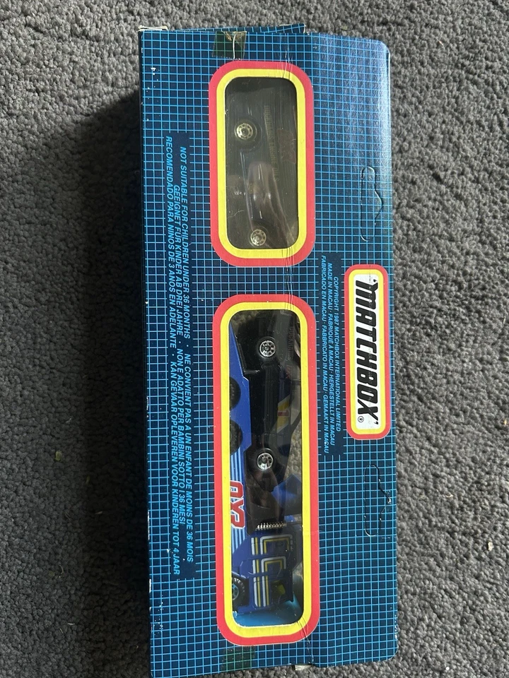 Matchbox Team Convoy TC 9 Kenworth Transporter Duckhams Racing Team - Image 2 of 4