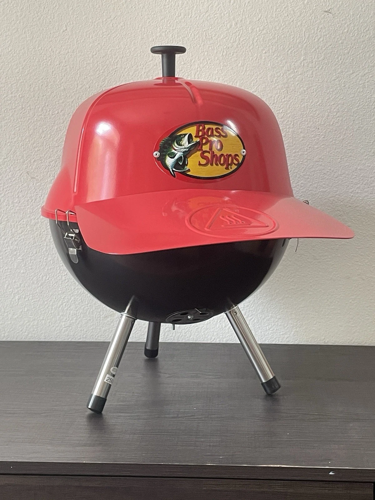 Bass Pro Shops Table Top Trucker Cap Grill w/Chrome Grate Perfect Father’s day