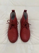 Del Toro Red Quilted Chukka Size 9.5 Men’s