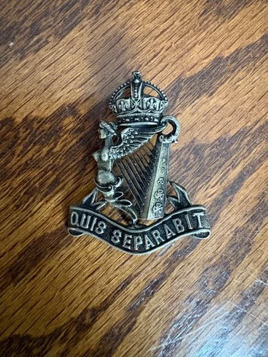 WW1 Royal Irish Rifles officers collar badge
