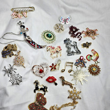 Costume Jewelry Mixed Lot Brooch Pins Necklace Bracelet Rhinestone Enamel