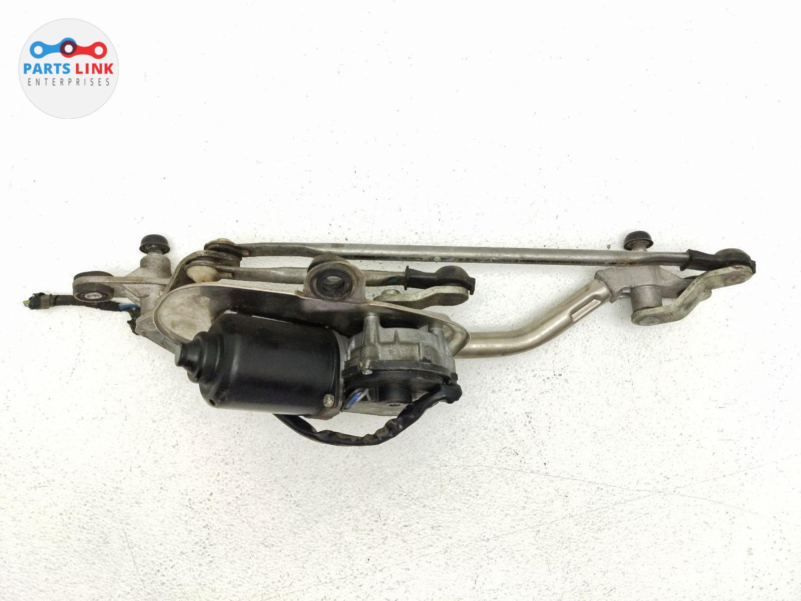 2007-19 MASERATI GranTurismo WIPER MOTOR FRONT WINDSHIELD ACTUATOR ASSEMBLY M145