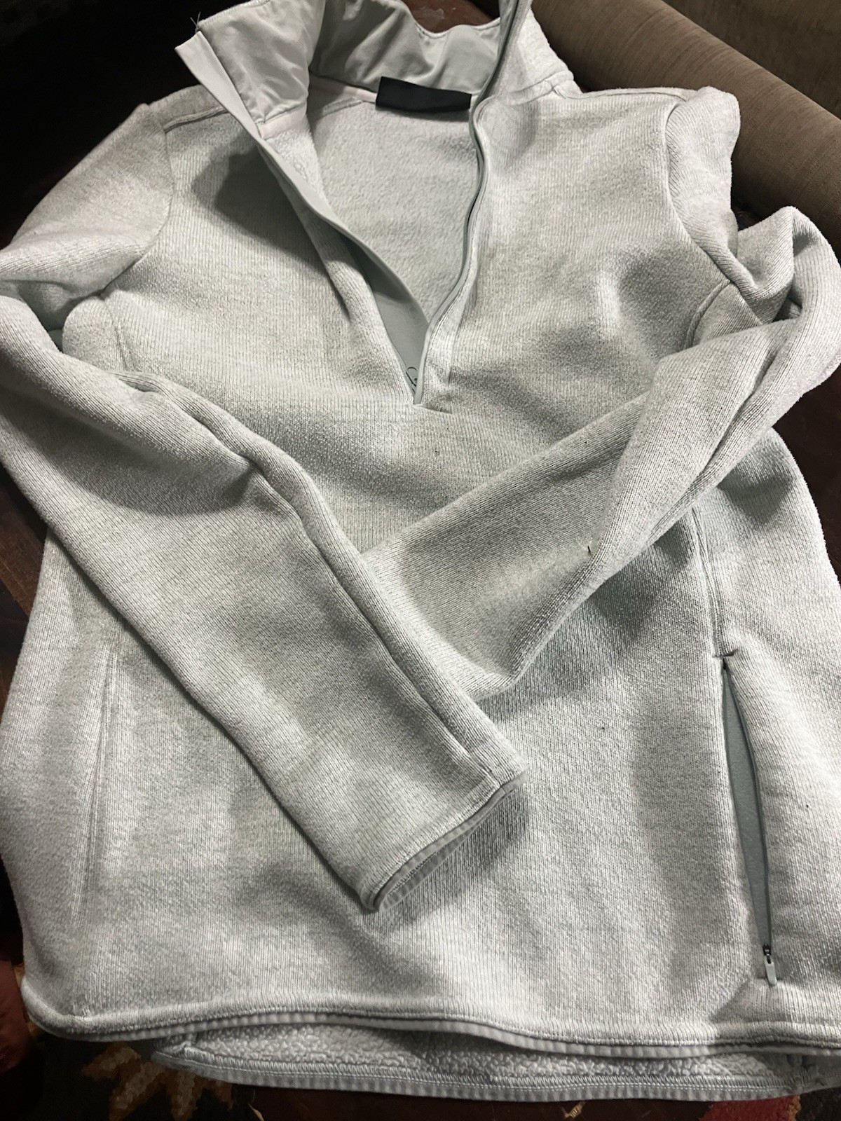 Medium Under Armor Light Green Pullover - image 1