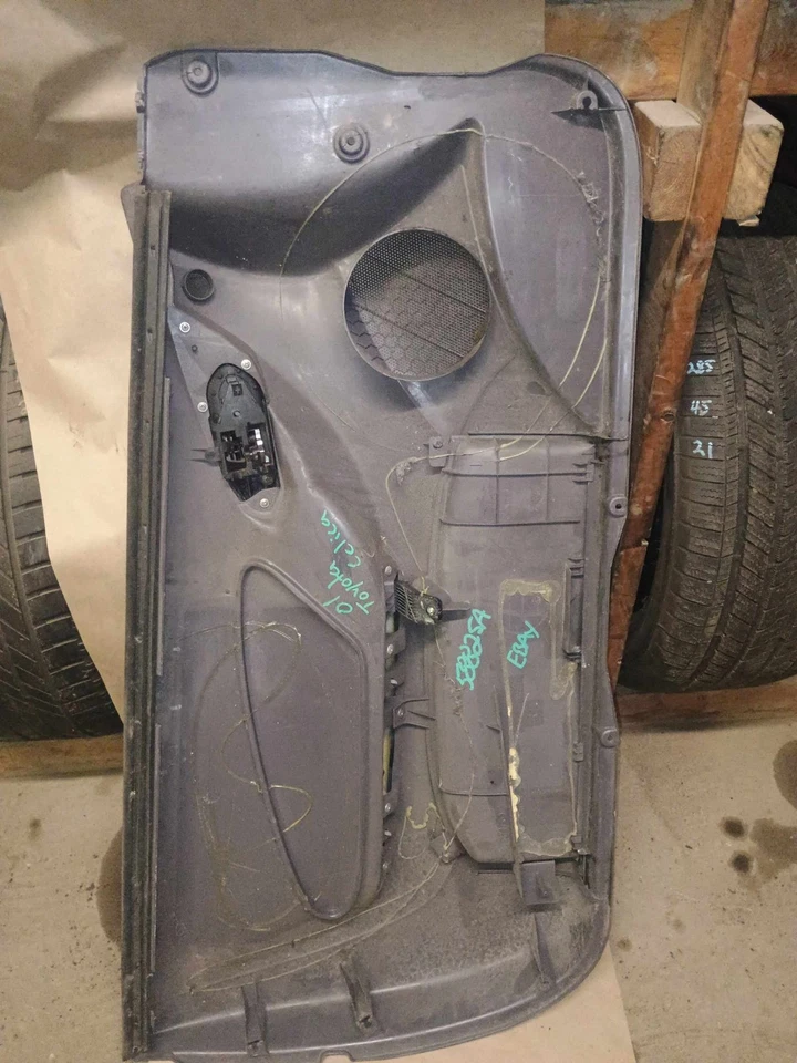 Panel de moldura de puerta delantera derecha Toyota Celica 2000-2002 OEM Foto 4 de 4