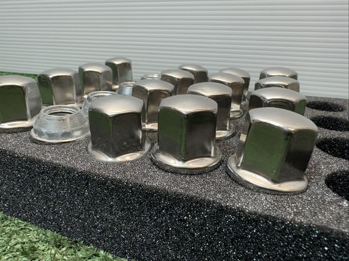 2019-2024 Cadillac XT4 Wheel Lug Nuts Set of 20 OEM - Picture 5 of 6