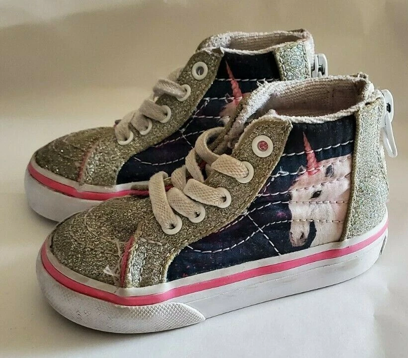 Black unicorn vans top