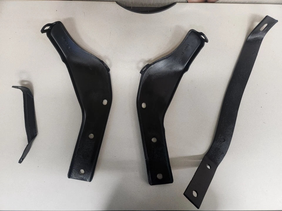 PARAGOLPES DELANTERO MERCURY COMET SOPORTES DE MONTAJE DE IMPACTO 1964 OEM Foto 3 de 3