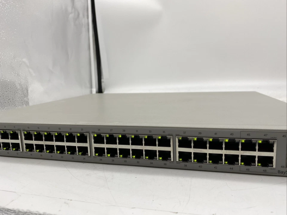 Nortel Networks BayStack 5520-48T-PWR 48 Port Gigabit PoE Ethernet Switch - Image 4 of 4