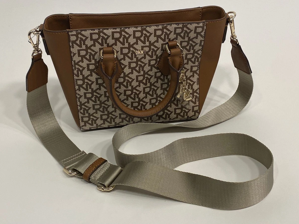 Dkny purse small shop