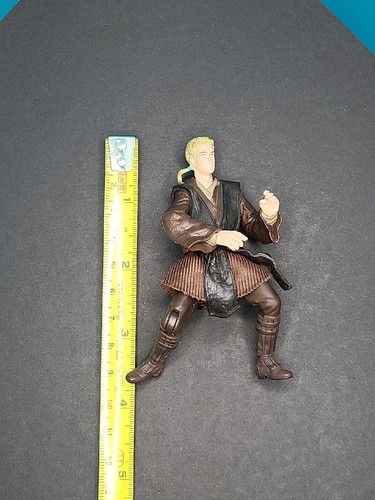 Star Wars Anakin Skywalker 2002 Action Figure 02/#43 Attack Of The Clones Figure - Picture 5 of 19