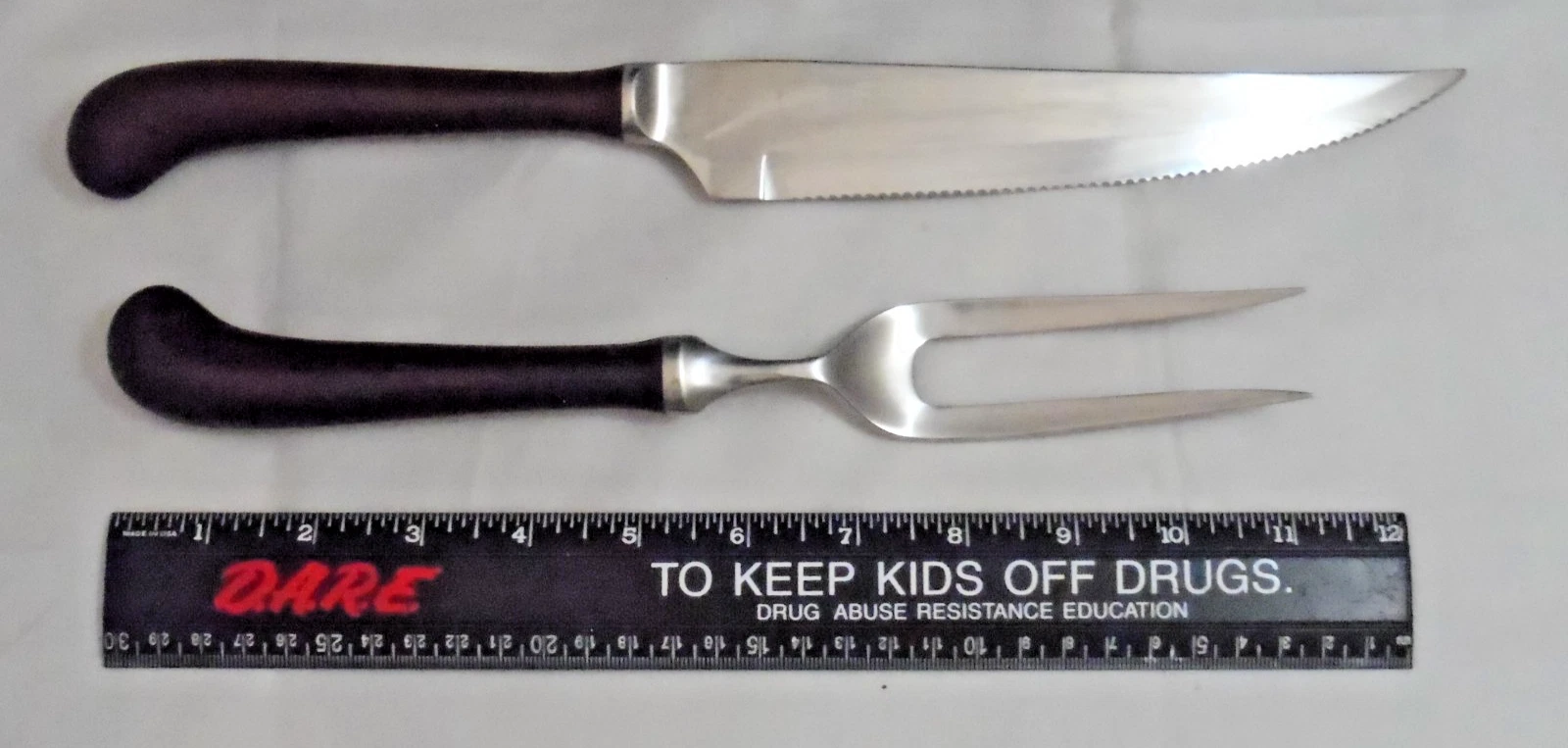 Ekco Eterna serrated Knife and Fork Bakelite handles