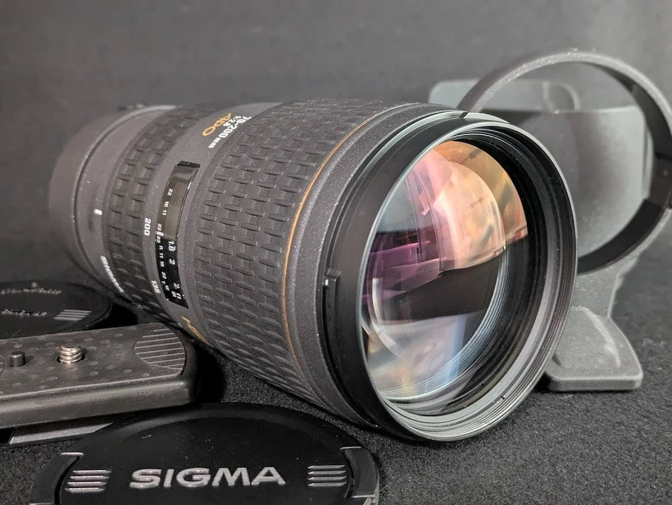 Sigma 70-200mm f/2.8 EX APO HSM For Canon EF [Near Mint w/Hood] Fast Shipping - Image 3 of 4