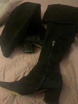 Black Suede Knee High Block Heel Boots Zip Closure Pointed Toe Size 9.5 - Image 1 of 4