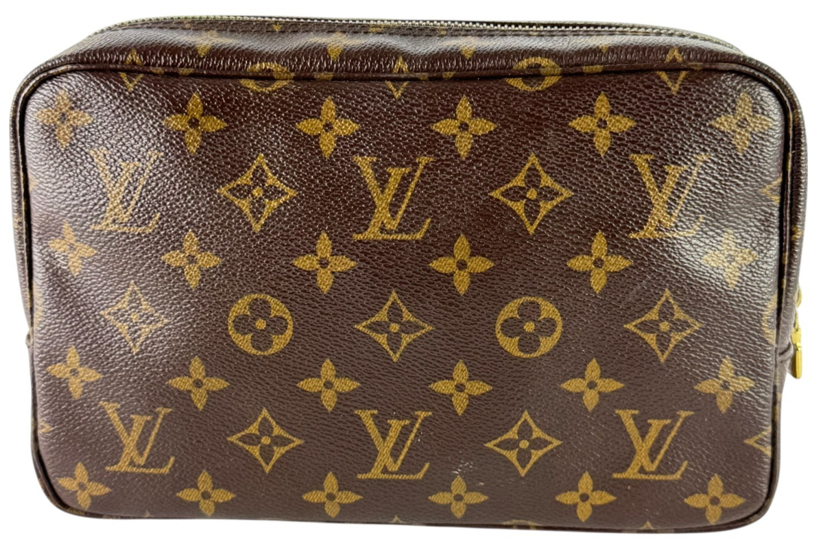 LOUIS VUITTON Trousse 23 Authentic Monogram Brown Canvas Toiletry