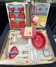 Children’s Toy Dishes Amsco Kidd-E-Kitchen Large Play Set With Tags!  HTF!