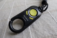 Sony RM-MC26 In-Line Remote Control for Portable CD Walkman Discman yellow