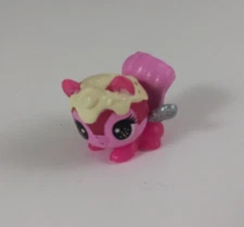 Hatchimals Colleggtibles Season 8 Cosmic Candy Pink Cinnamon Squirrlily