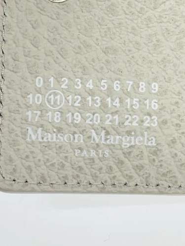 Estuche para tarjetas Maison Margiela de cuero blanco para mujer S56UI0128 usado - Imagen 3 de 6