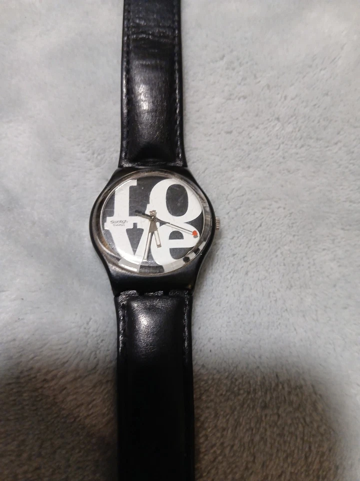 Reloj Swatch AG 2003 "Love". Necesita batería Foto 3 de 4