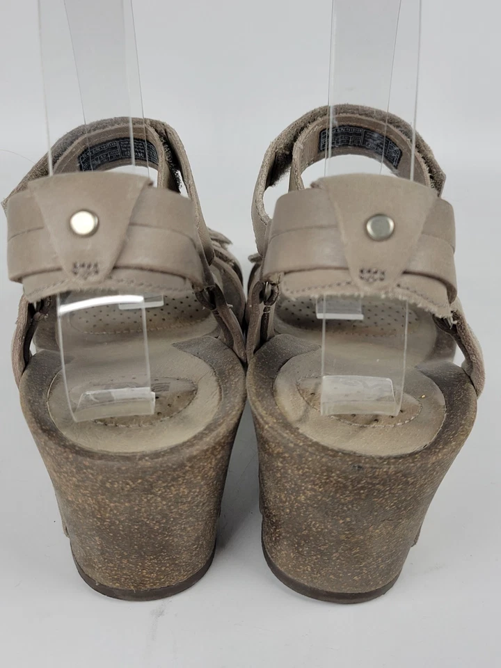 Teva Ysidro Sandals Womens 8 Wedge Strappy Taupe Brown Leather Hook Loop - Image 3 of 4