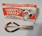 VINTAGE 1969 “SNOOPY’S HARP” METAL TOY MUSICAL INSTRUMENT 3½”x1¾” in ORIGINAL BO