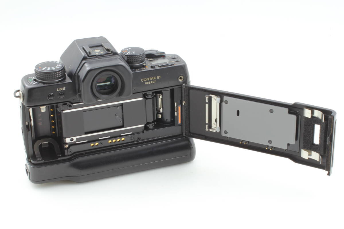 CONTAX ST black film camera BATTERY HOLDER P-7 (Mint CONTAX ST black film camera BATTERY HOLDER P-7 (Mint